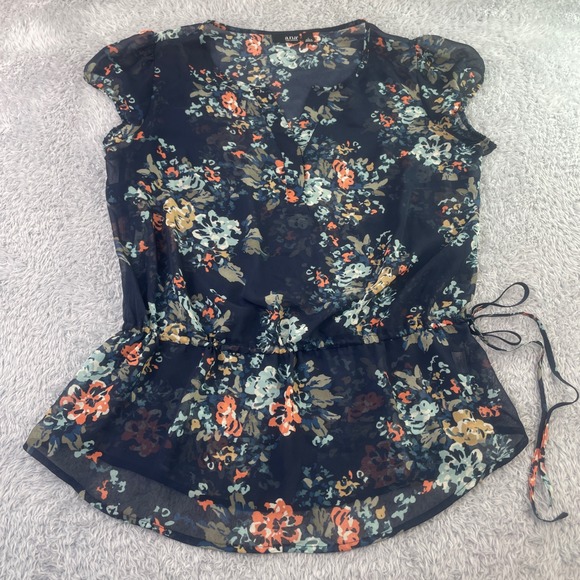 a.n.a Tops - a.n.a Peplum Blouse Womens Large Navy Blue Floral Sheer Cap Sleeve V-Neck Top
